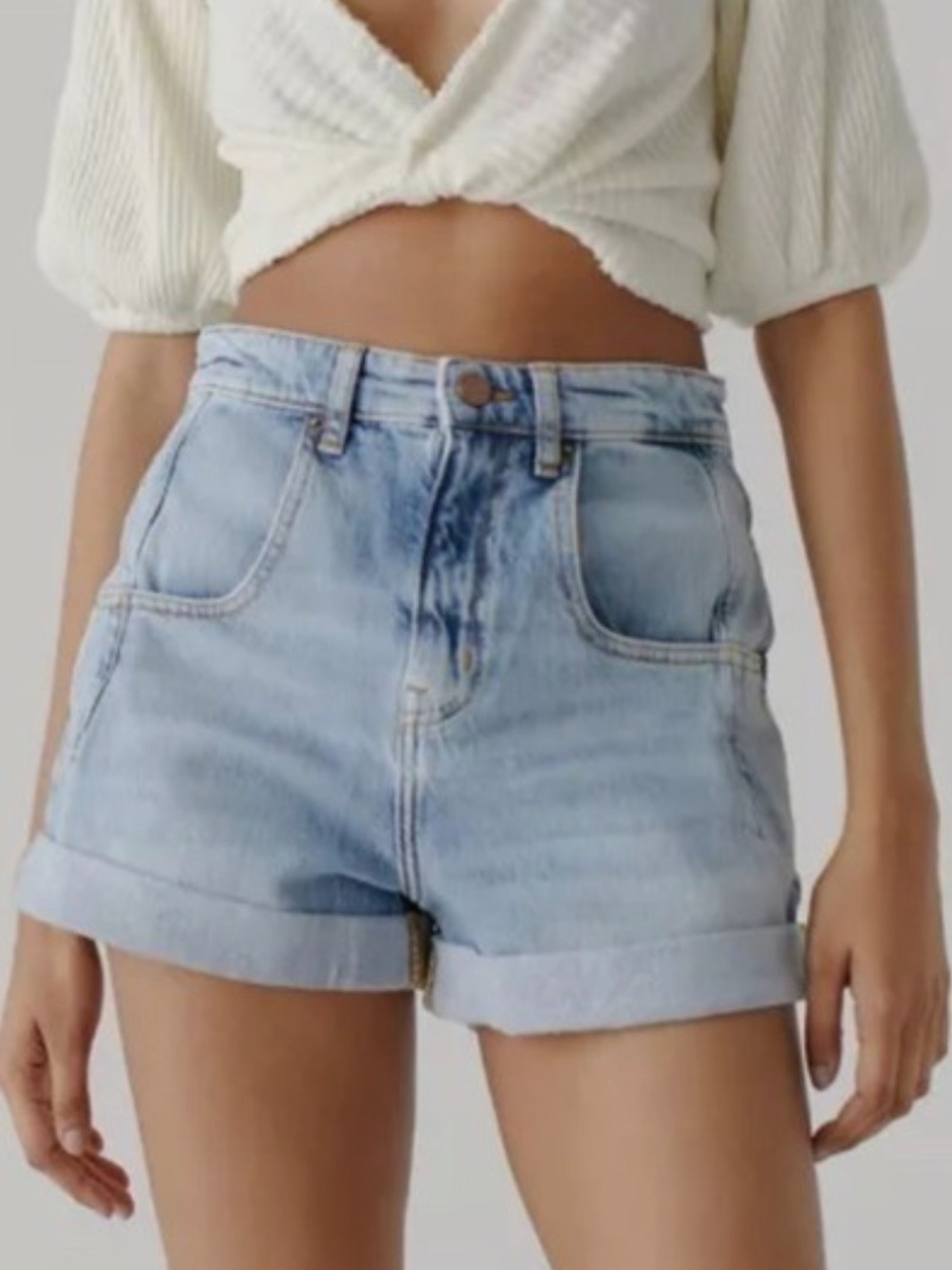 Urban Outfitters BDG Carrie Denim High Rise Cuffed Short Light Blue